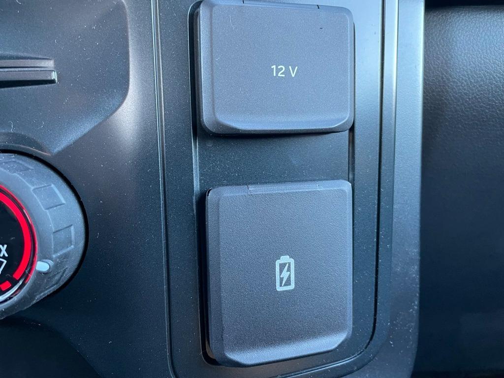 new 2025 Ford F-150 car, priced at $44,940