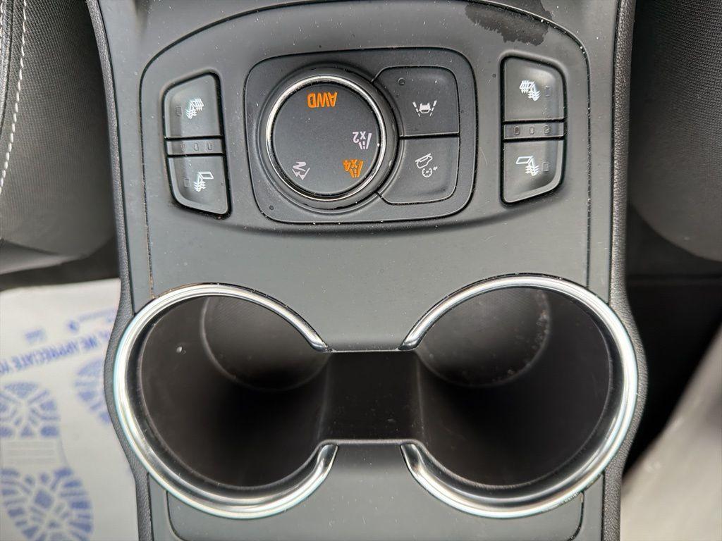 used 2024 GMC Terrain car, priced at $24,212
