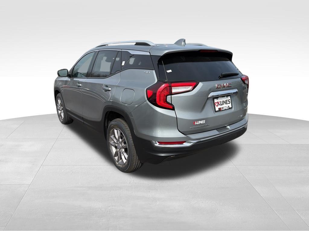 used 2024 GMC Terrain car, priced at $24,212