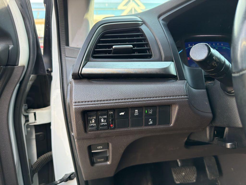 used 2020 Honda Odyssey car, priced at $26,412