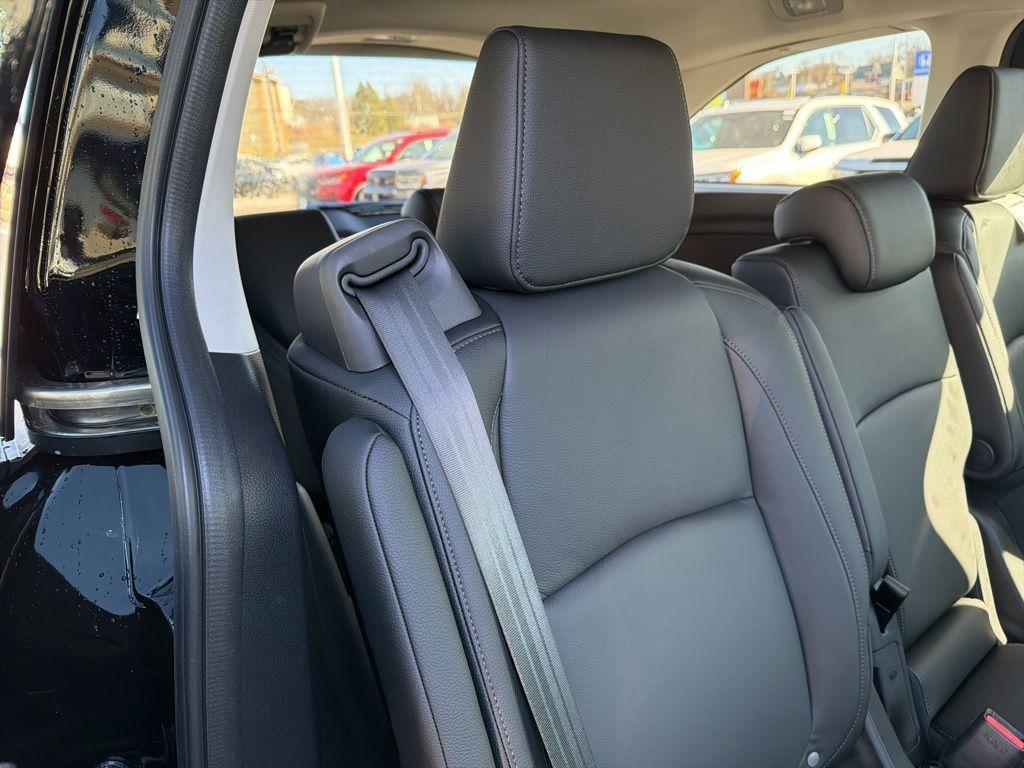 new 2026 Honda Odyssey car, priced at $44,567