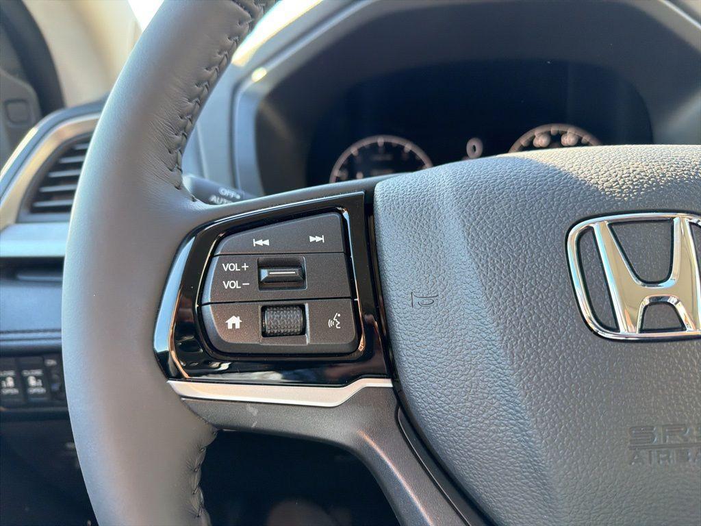 new 2026 Honda Odyssey car, priced at $44,567