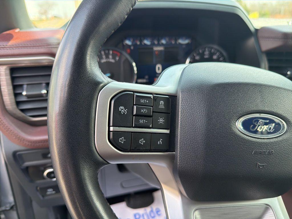 used 2024 Ford Expedition car, priced at $44,403