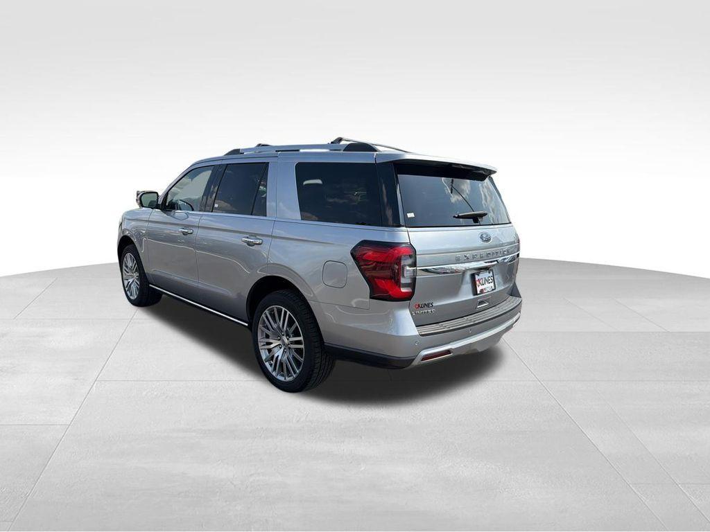 used 2024 Ford Expedition car, priced at $44,403