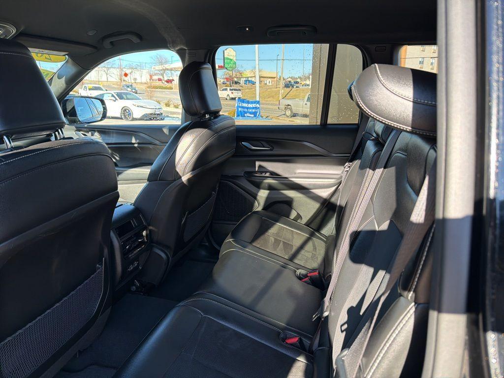 used 2023 Jeep Grand Cherokee car, priced at $29,412