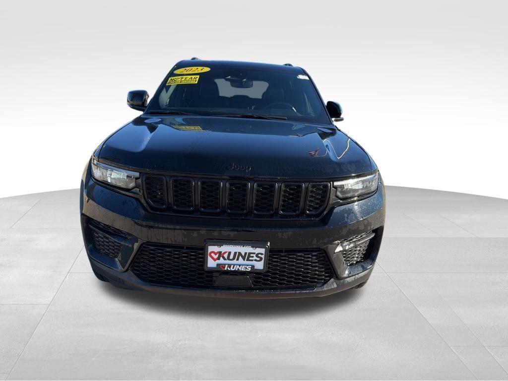 used 2023 Jeep Grand Cherokee car, priced at $29,412
