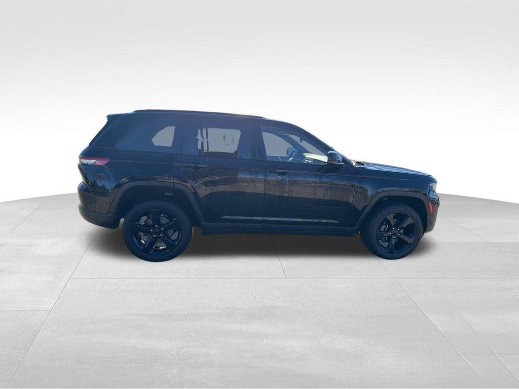 used 2023 Jeep Grand Cherokee car, priced at $29,412
