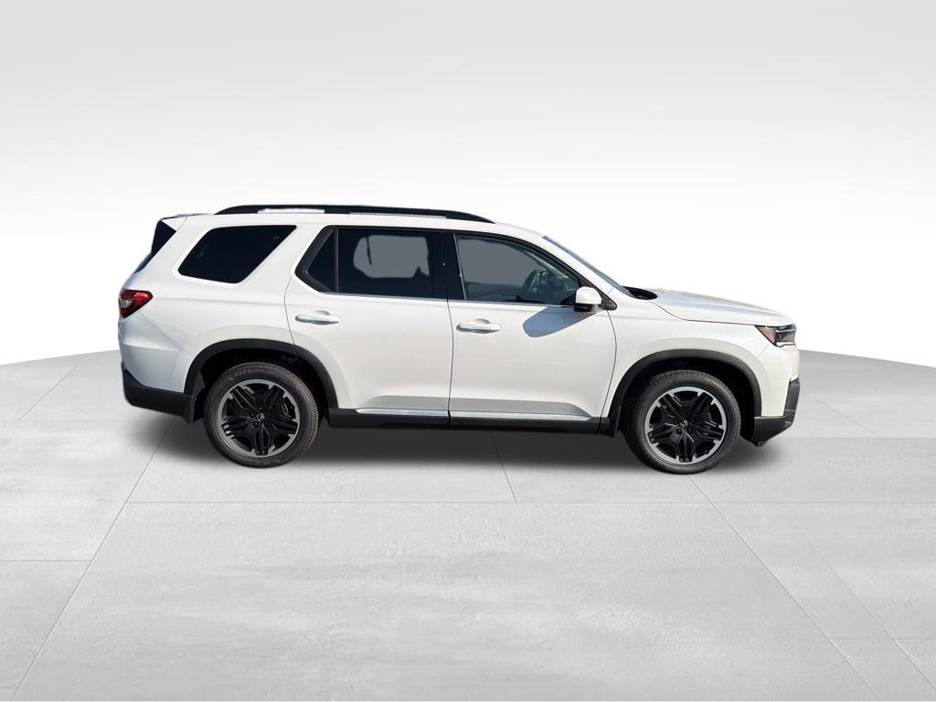 new 2026 Honda Pilot car, priced at $54,657