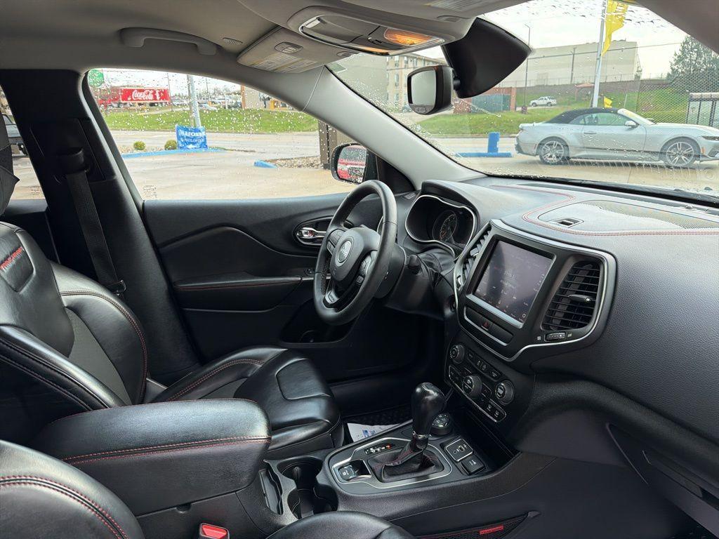 used 2022 Jeep Cherokee car, priced at $21,903