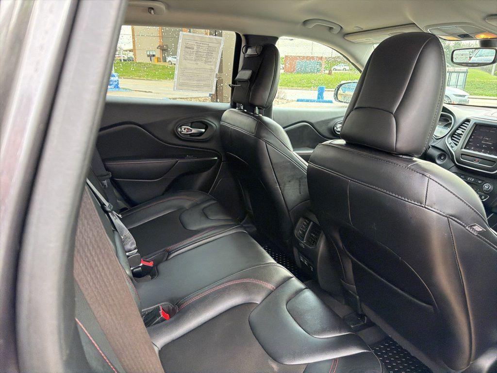 used 2022 Jeep Cherokee car, priced at $21,903