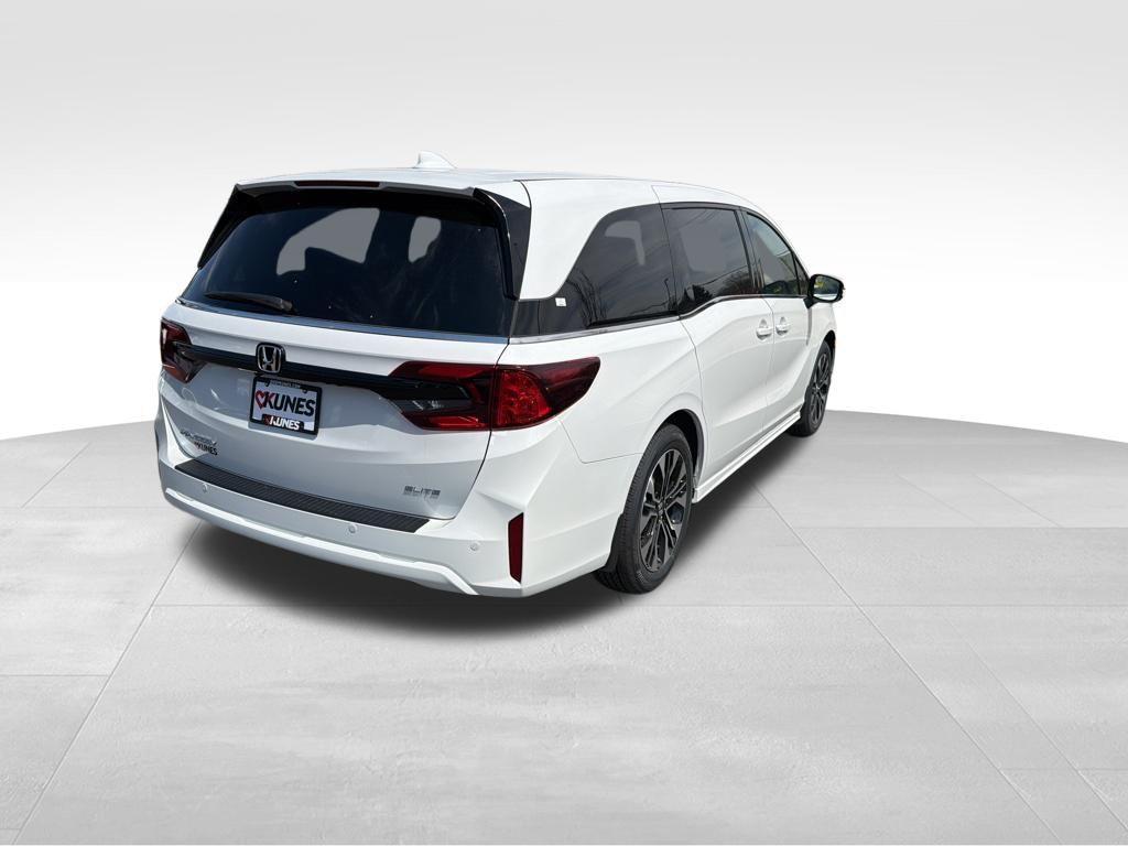 new 2026 Honda Odyssey car, priced at $54,057