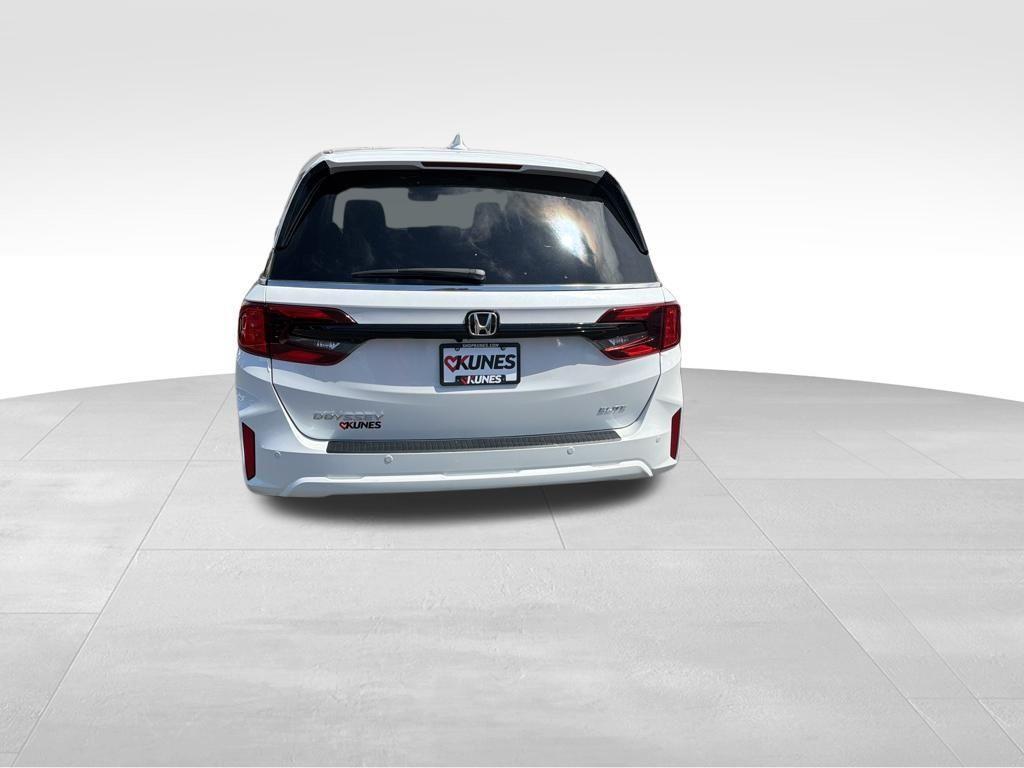new 2026 Honda Odyssey car, priced at $54,057