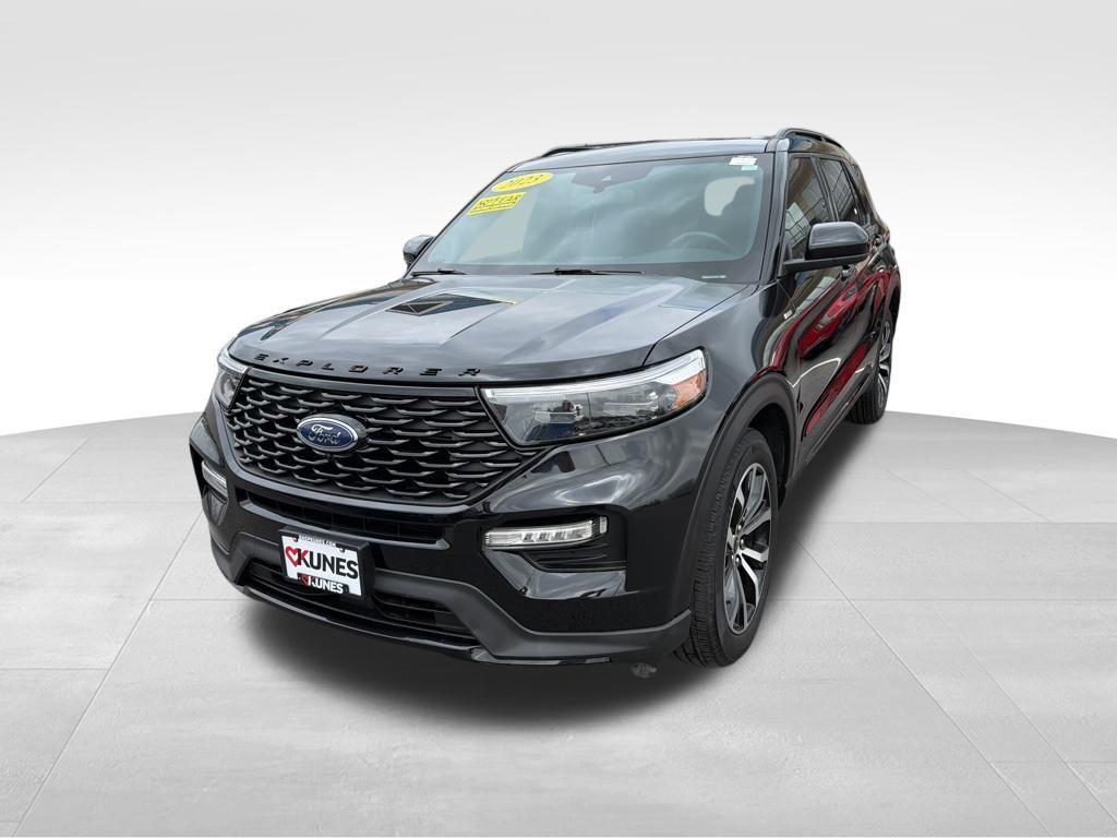 used 2023 Ford Explorer car, priced at $36,064