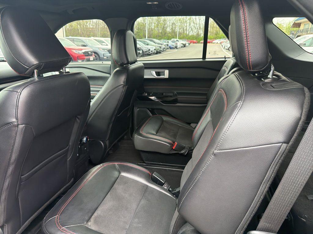 used 2023 Ford Explorer car, priced at $36,064