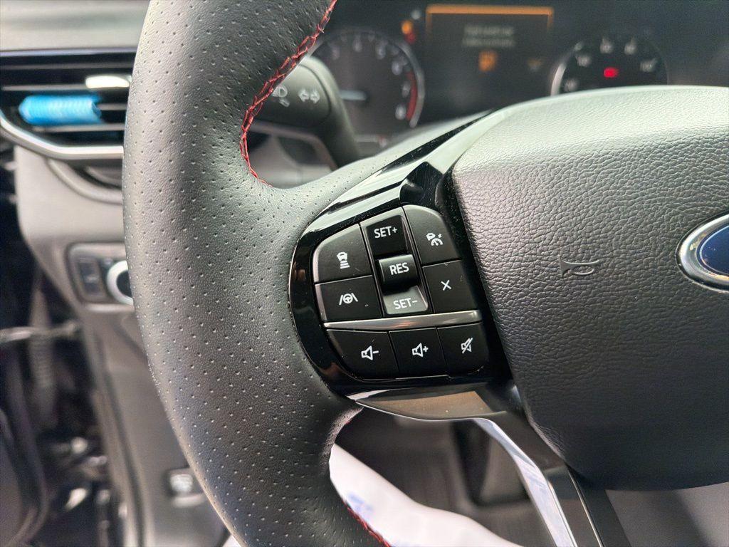 used 2023 Ford Explorer car, priced at $36,064