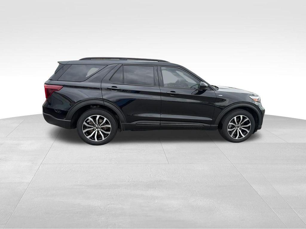 used 2023 Ford Explorer car, priced at $36,064