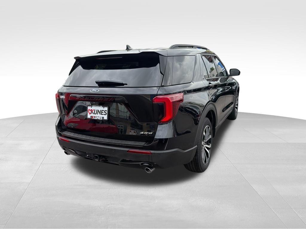 used 2023 Ford Explorer car, priced at $36,064