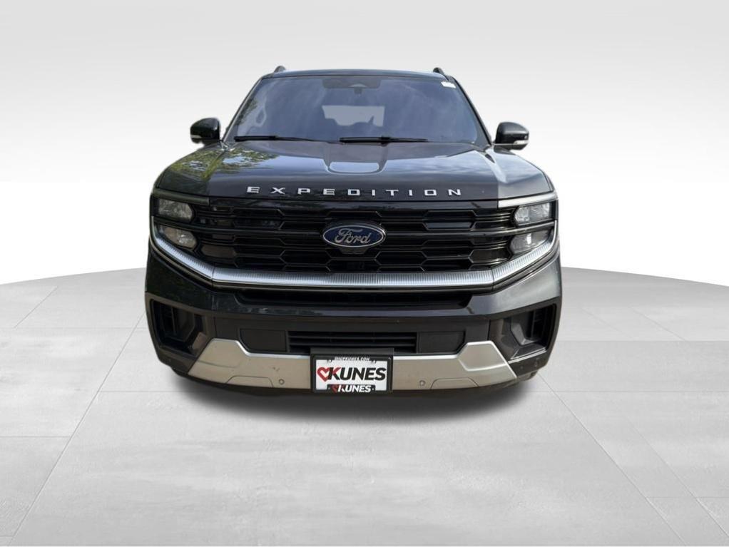 used 2025 Ford Expedition car, priced at $68,408