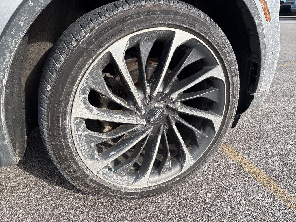 used 2021 Lincoln Aviator car, priced at $34,238
