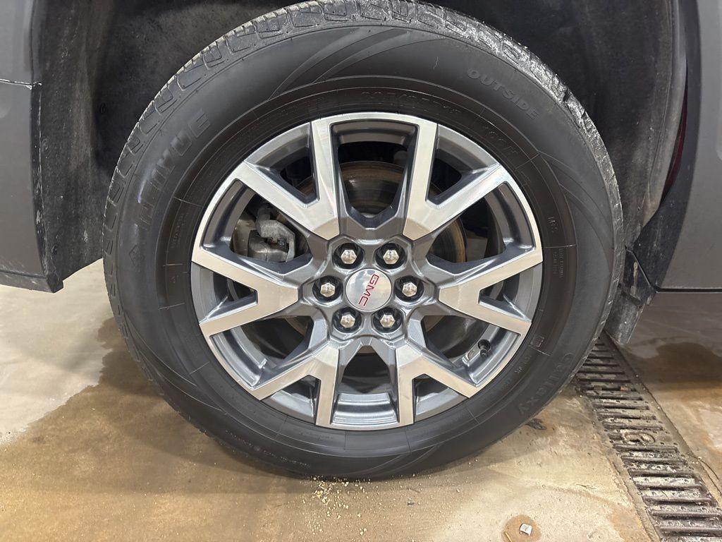 used 2023 GMC Acadia car, priced at $33,719