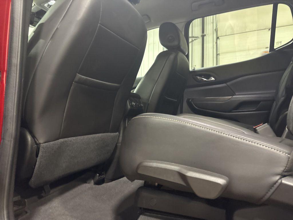 used 2023 GMC Acadia car, priced at $33,719