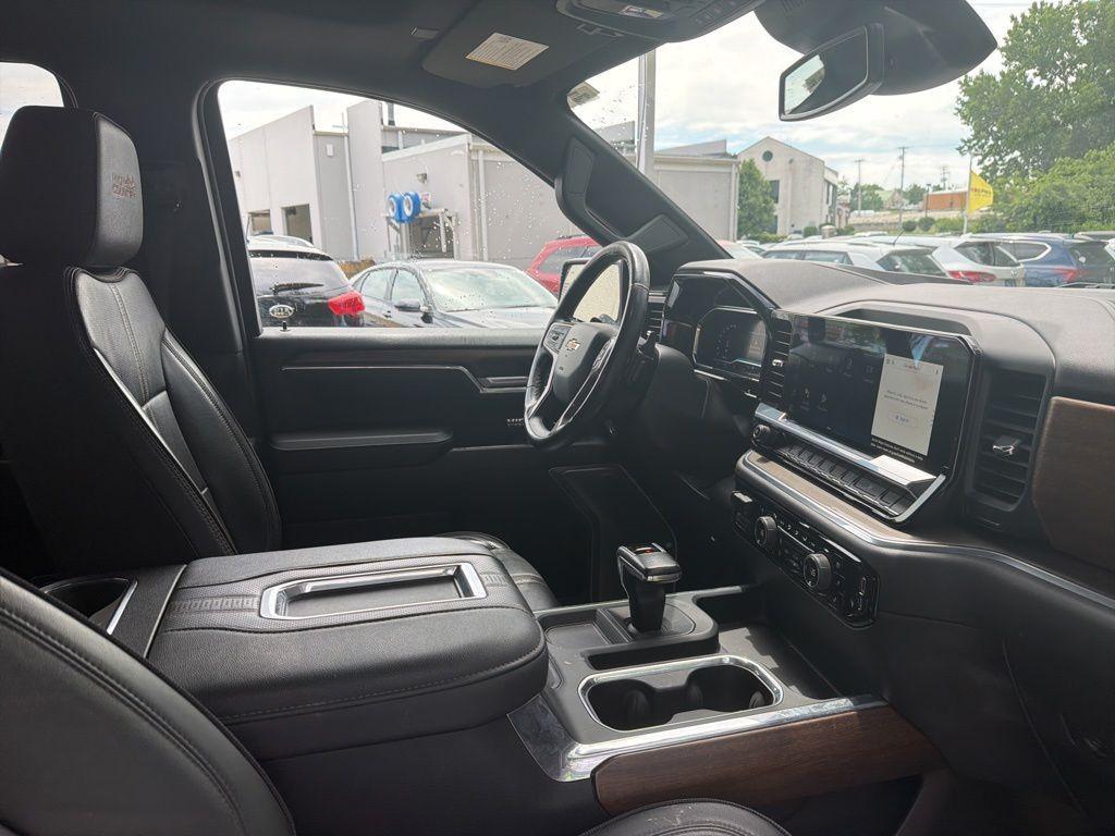 used 2022 Chevrolet Silverado 1500 car, priced at $41,912