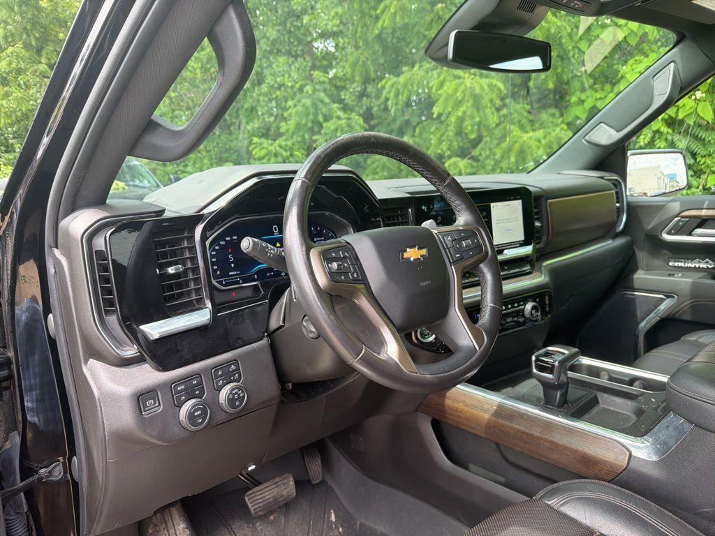 used 2022 Chevrolet Silverado 1500 car, priced at $41,912