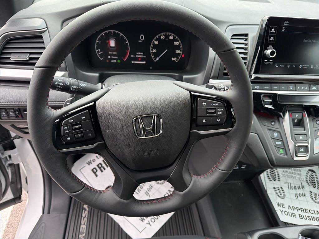 new 2026 Honda Odyssey car, priced at $45,757