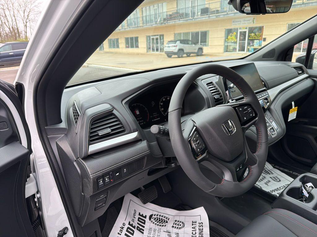 new 2026 Honda Odyssey car, priced at $45,757