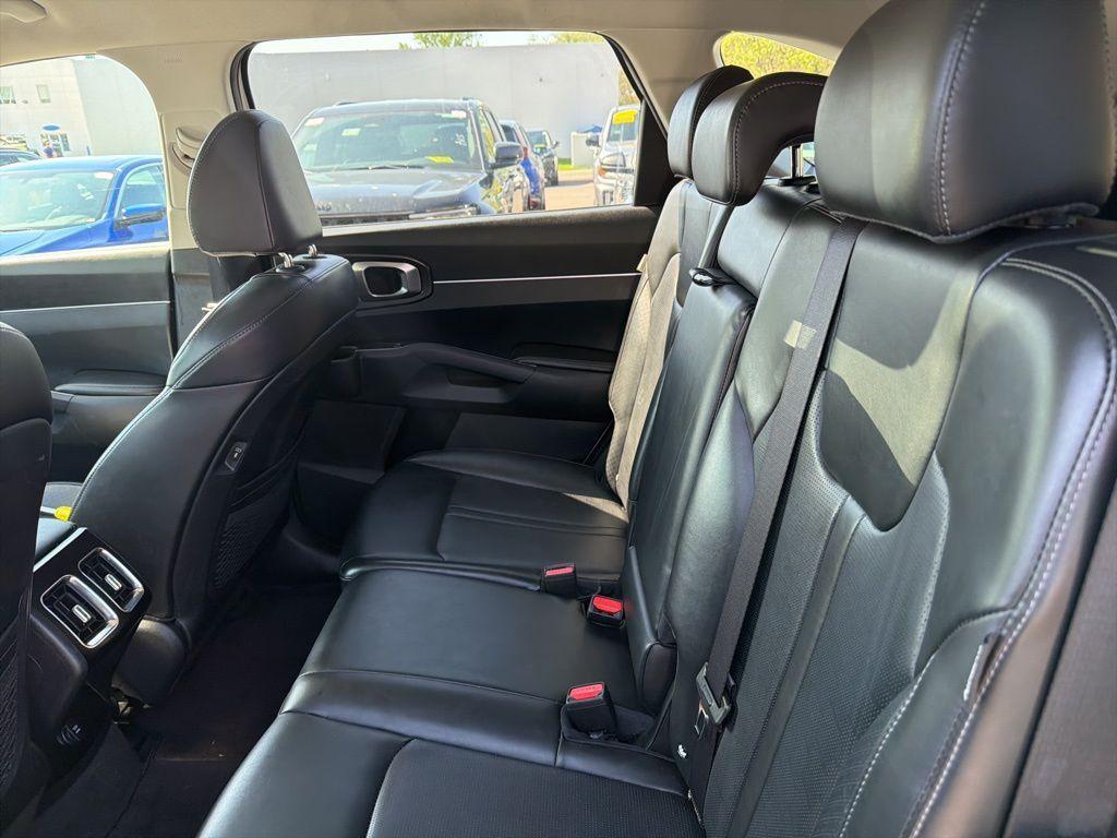 used 2024 Kia Sorento car, priced at $27,412