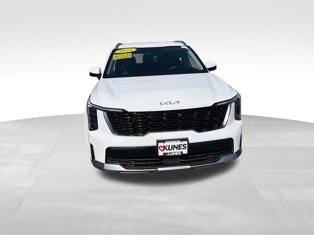 used 2024 Kia Sorento car, priced at $27,412
