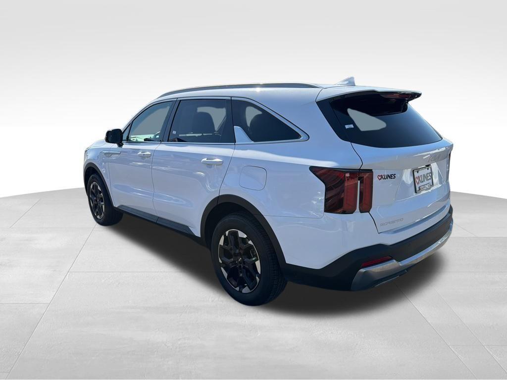 used 2024 Kia Sorento car, priced at $27,412