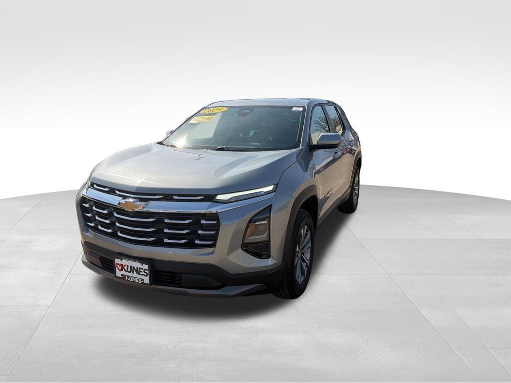 used 2025 Chevrolet Equinox car, priced at $28,203