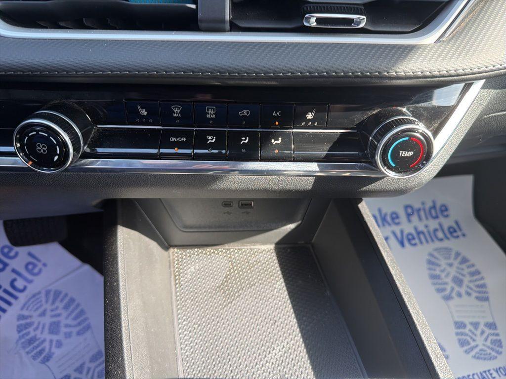 used 2025 Chevrolet Equinox car, priced at $28,203