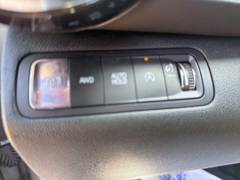 used 2025 Chevrolet Equinox car, priced at $28,203