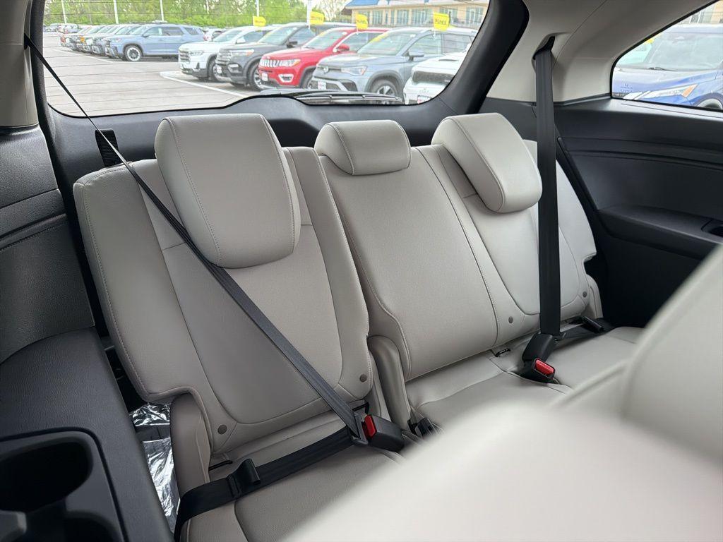 new 2026 Honda Odyssey car, priced at $44,202