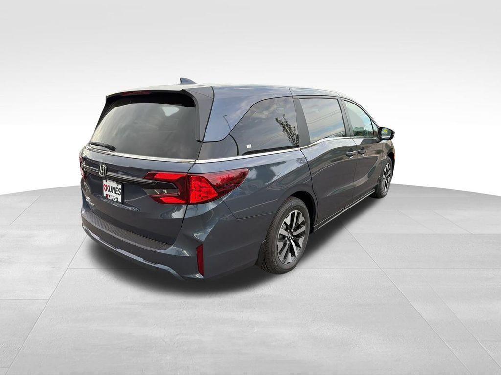 new 2026 Honda Odyssey car, priced at $44,202