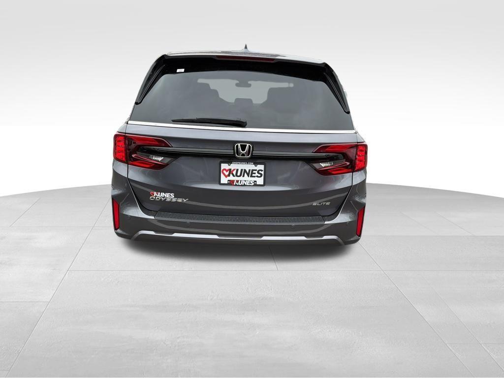 new 2026 Honda Odyssey car, priced at $53,602