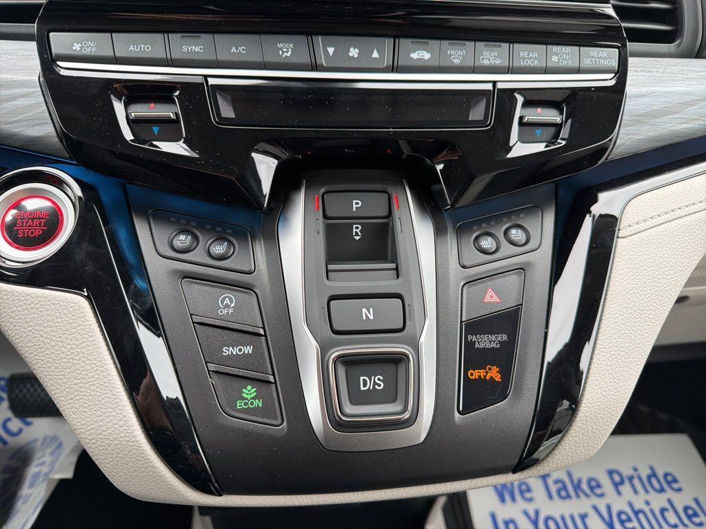 new 2026 Honda Odyssey car, priced at $53,602