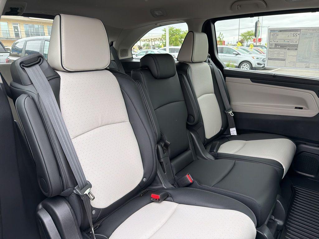 new 2026 Honda Odyssey car, priced at $53,602