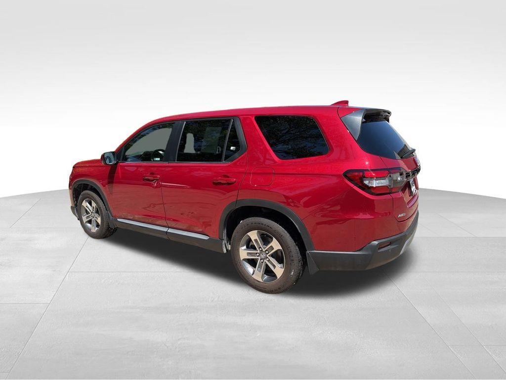 used 2025 Honda Pilot car, priced at $44,180