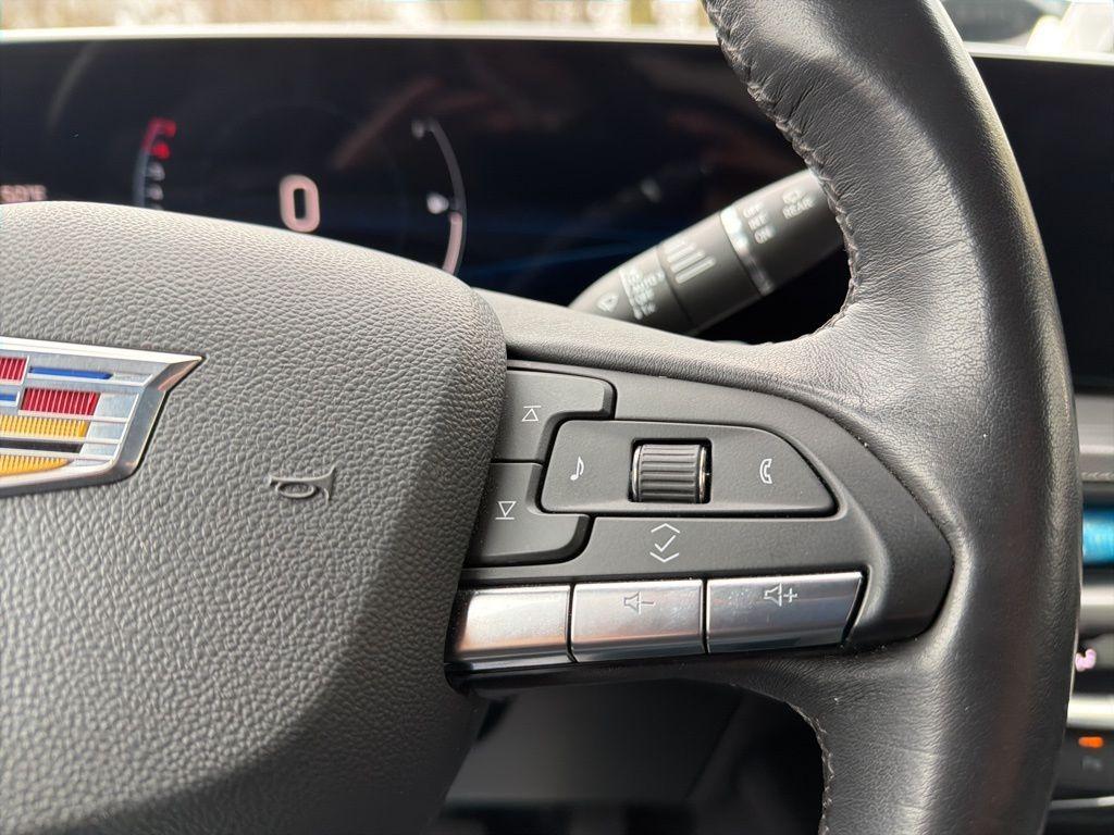 used 2024 Cadillac XT4 car, priced at $26,912