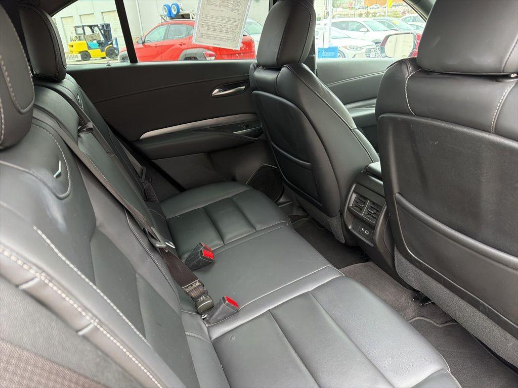 used 2024 Cadillac XT4 car, priced at $26,912