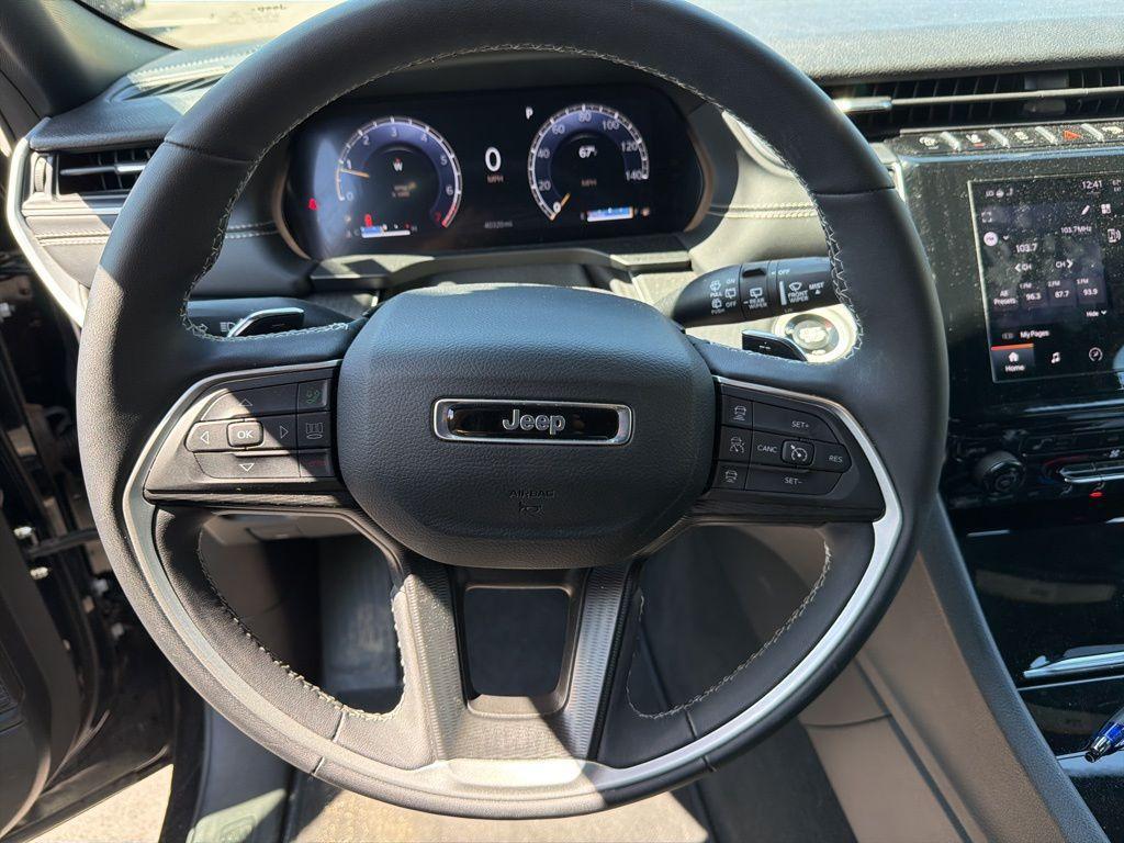 used 2025 Jeep Grand Cherokee car, priced at $32,403