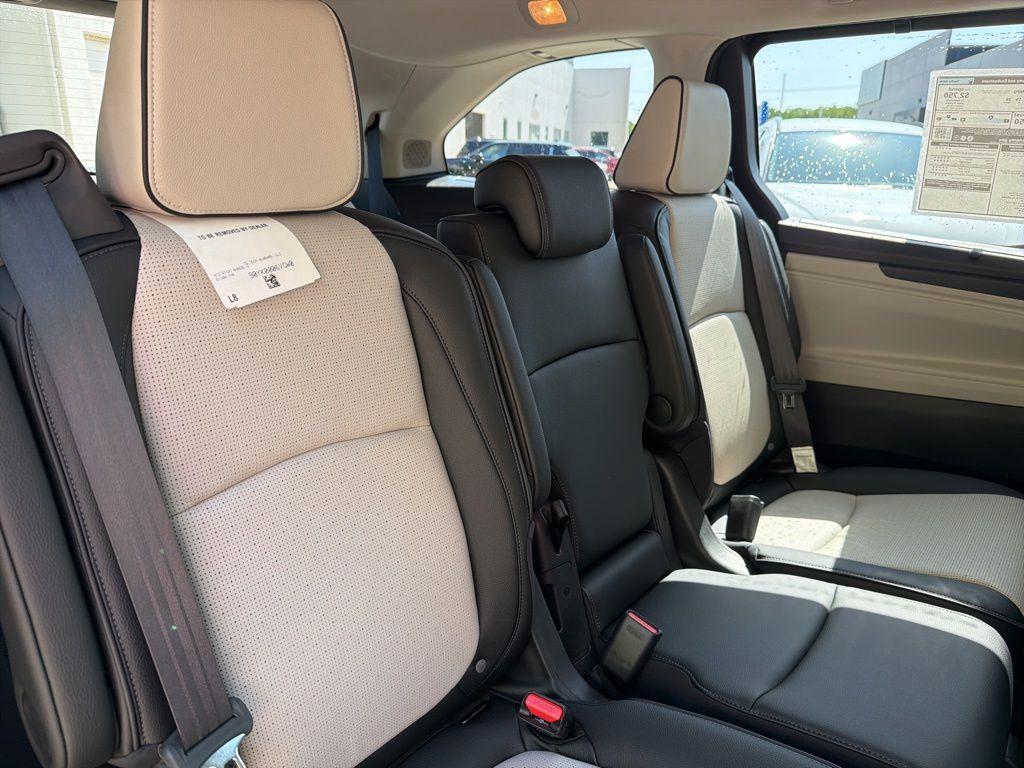 new 2026 Honda Odyssey car, priced at $53,967