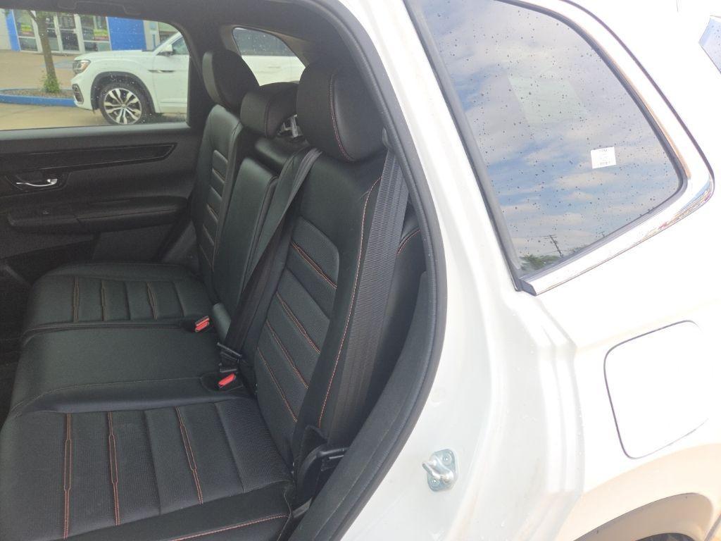 used 2025 Honda CR-V Hybrid car, priced at $37,984
