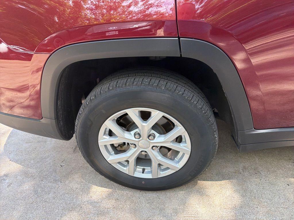 used 2023 Jeep Grand Cherokee L car, priced at $34,911