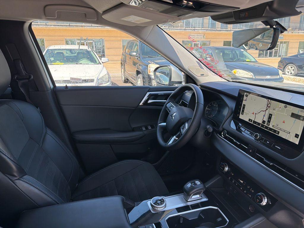 used 2025 Mitsubishi Outlander car, priced at $24,903