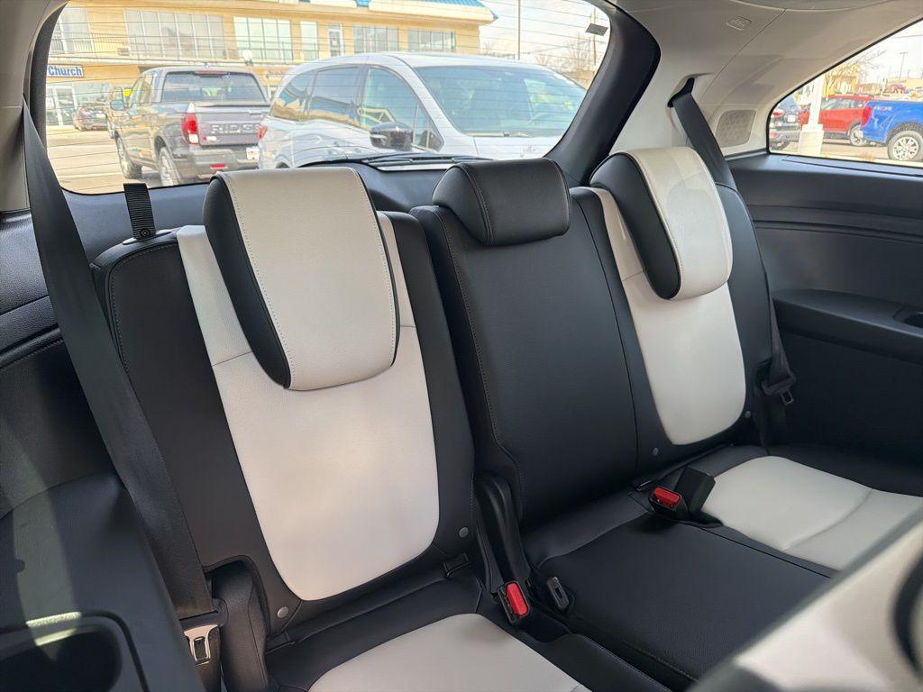 new 2026 Honda Odyssey car, priced at $54,057