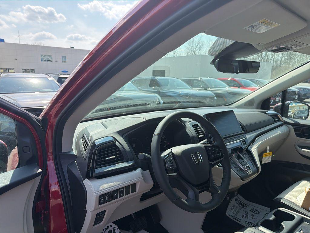 new 2026 Honda Odyssey car, priced at $54,057